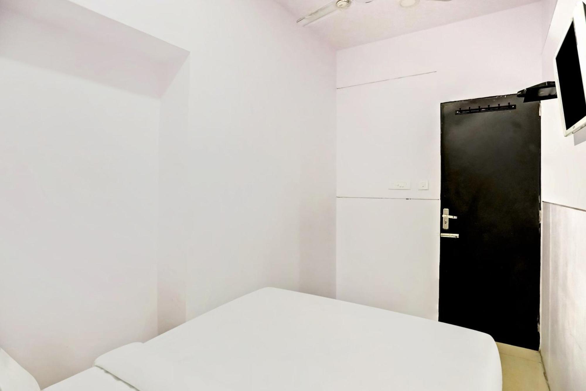 Hotel O North Campus New Delhi Luaran gambar