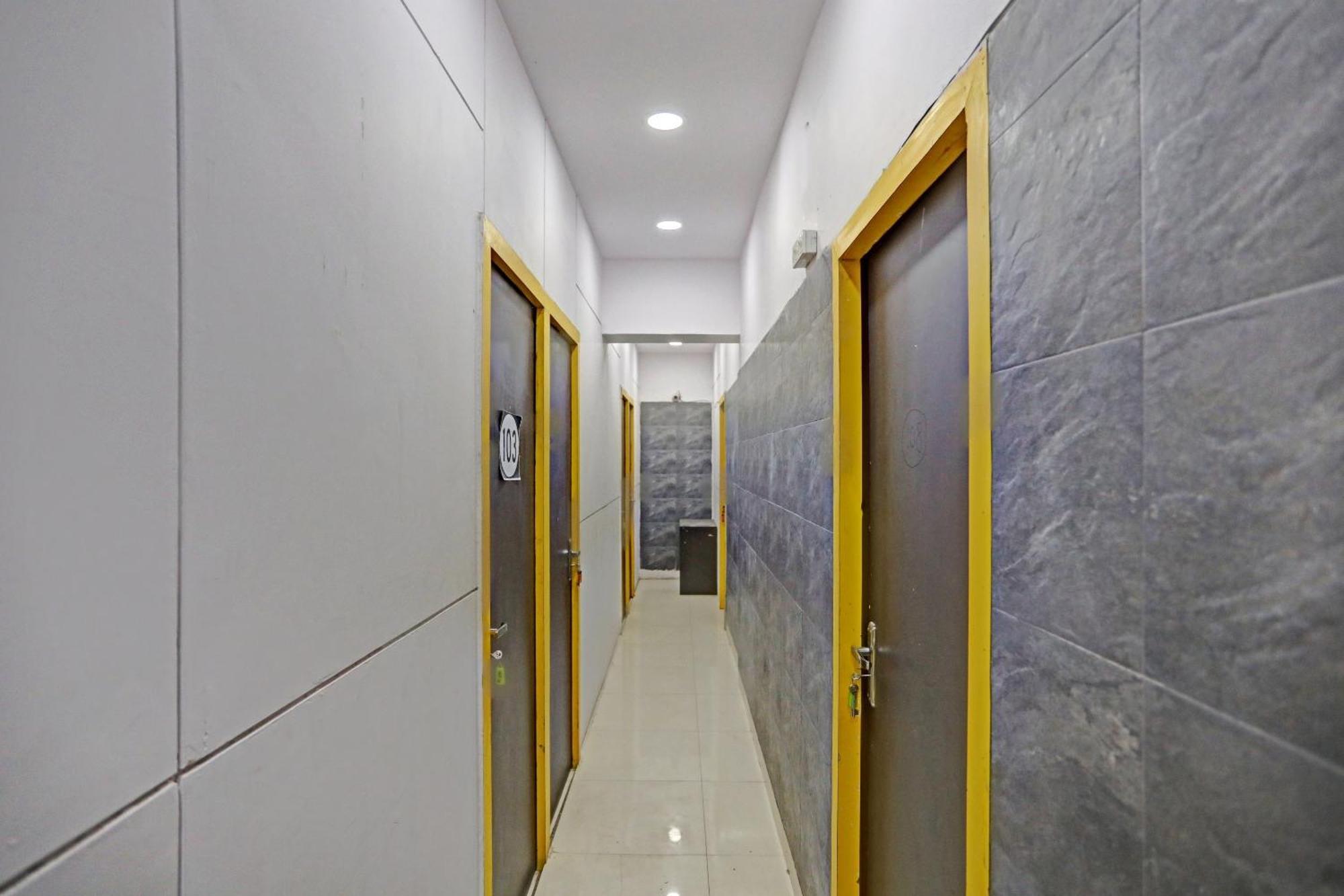 Hotel O North Campus New Delhi Luaran gambar