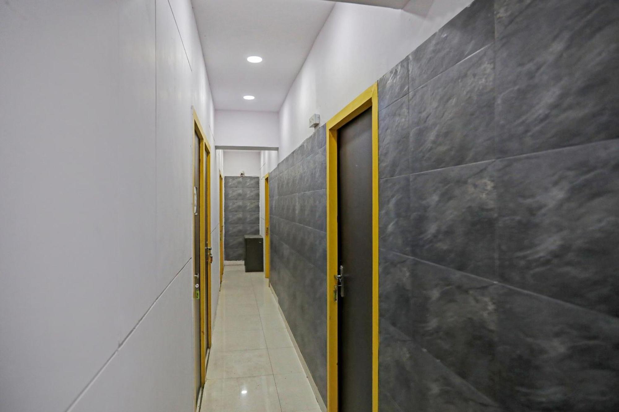 Hotel O North Campus New Delhi Luaran gambar