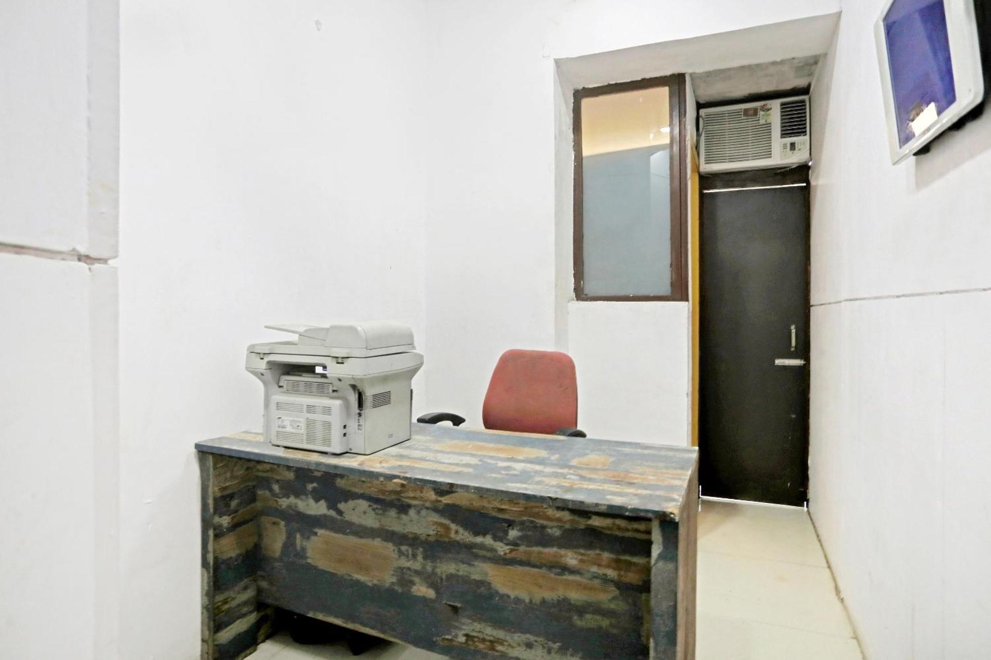 Hotel O North Campus New Delhi Luaran gambar